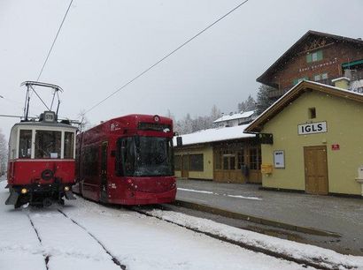 Strassenbahn-Endstation-Igls.jpg